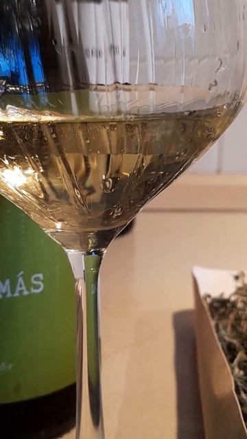 белое сухое mucho mas 4.0 рейтинг vivino, 3 сорта винограда верд смотреть онлайн