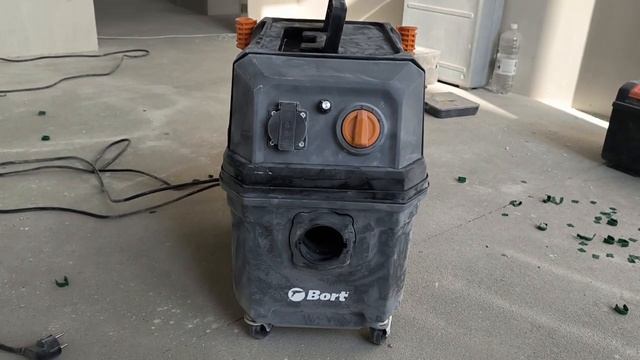Bort Bax-700 обзор строительного пылесоса с автоочисткой, б