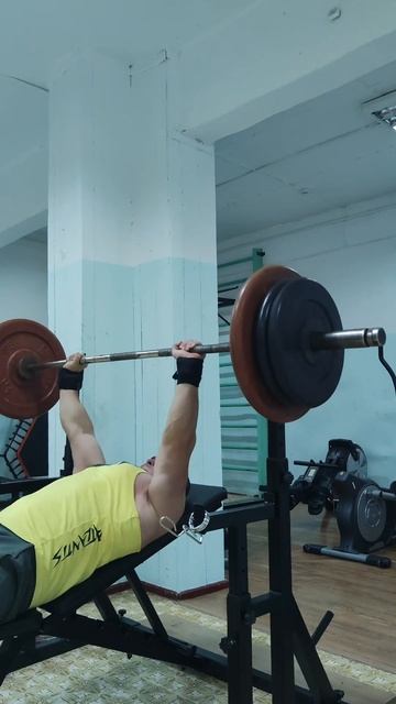 140×3 мой вес 82 #kgfit #motivation #kgsports #anime #kgfunctionaltraining #memes #kgfitness смотреть онлайн