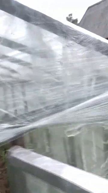 Весна, скоро во всех огородах страны, парник за копейк? смотреть онлайн