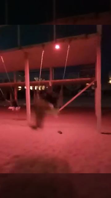 падение с качелей!!!! смотреть онлайн