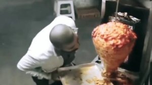 Украл шаурмы