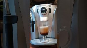 Кофемашина saeco odea Giro Plus в работе