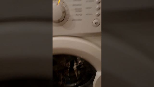 Как быстро почистить стиралку и избавитса от запаха. смотреть онлайн