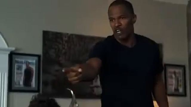 Кофейная сцена из фильма Впритык Due Date, 2010 смотреть онлайн