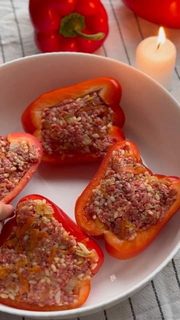 ФАРШИРОВАННЫЕ ПЕРЦЫ В ДУХОВКЕ #eating #рецепт #shortvideo #реце смотреть онлайн