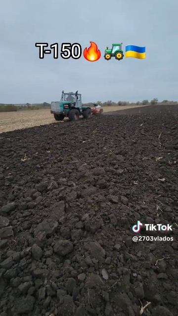 Оранка на Т-150к #т150 #зимний #2024 #трактор #оранка #сельско смотреть онлайн