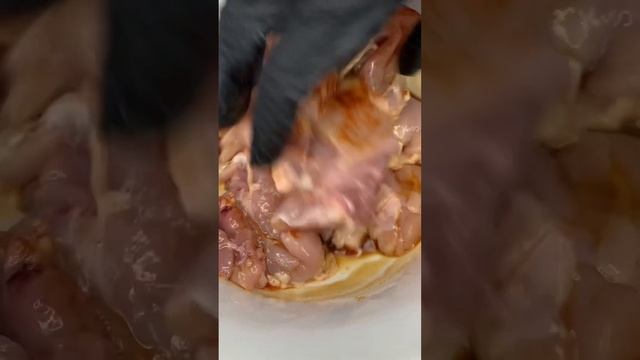 Безумно вкусный шашлык в духовке🤤#шашлык #домашнийша смотреть онлайн