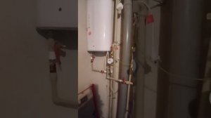 Распаковка — Накопительный водонагреватель Royal Clima RWH-