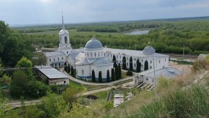 Дивногорский Успенский монастырь. Главный храм Успения Пресвятой Богородицы был освящён в 1886 году