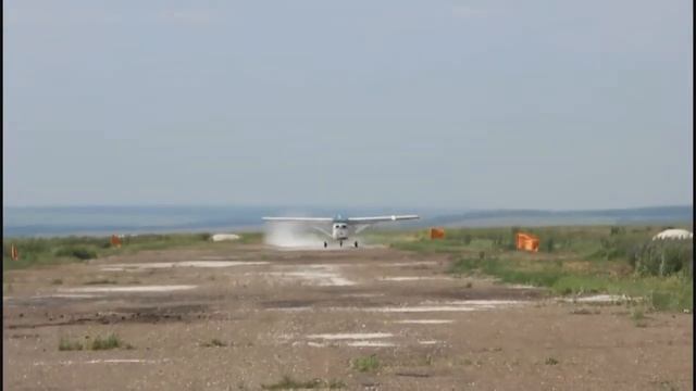 Опасный взлет при сильном боковом ветре на частном са? смотреть онлайн