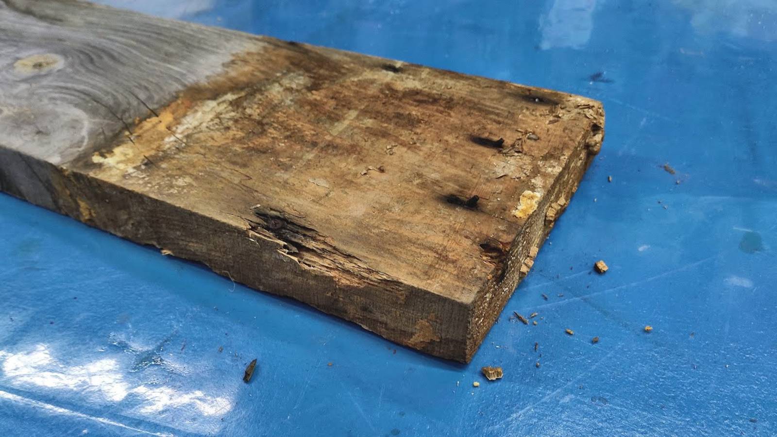 Шикарная самоделка из гнилой доски смотреть онлайн