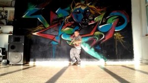 Вадон танцует хип-хоп 7 лет