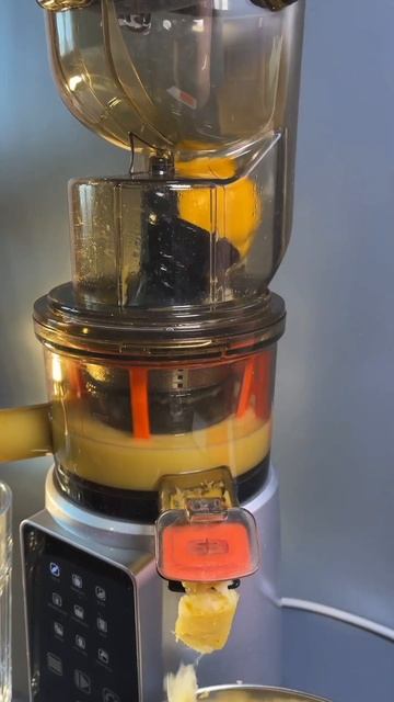 СКОЛЬКО СОКА В 600 гр ЛИМОНА?🍋 #соковыжималка #shorts смотреть онлайн