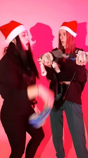 Мам, купишь мне новые #носки 😅 смотреть онлайн