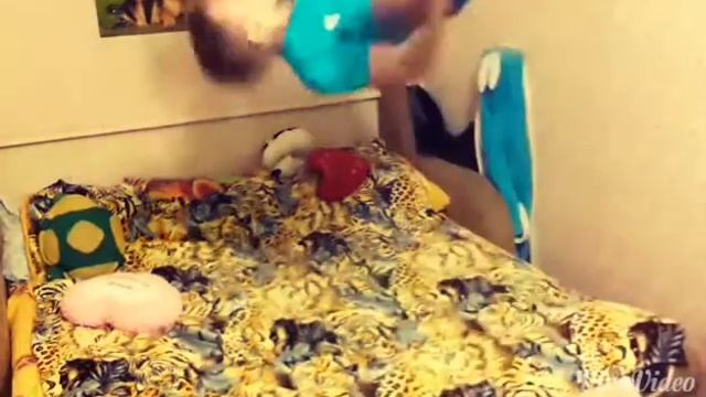 Арабка на диван))) смотреть онлайн