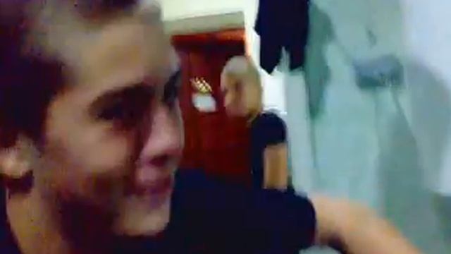 Ахахаха прикол ЧИСТЫЕ НОГИ смотреть онлайн