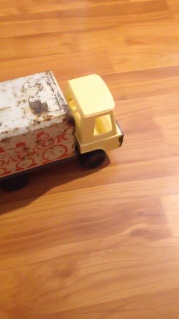 Заводная механическая игрушка -Автохолодильник "Холо? смотреть онлайн