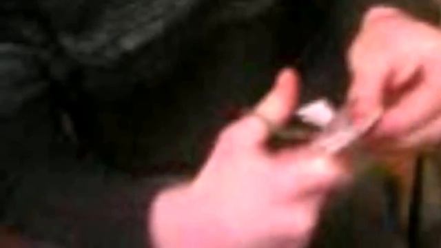 Как вырезать Снежинку из бумаги - Видеоурок смотреть онлайн