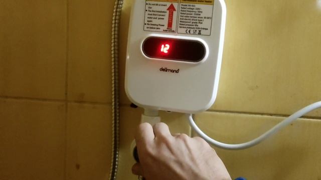 Проточный водонагреватель Delimano RX-021 с душем и экраном смотреть онлайн