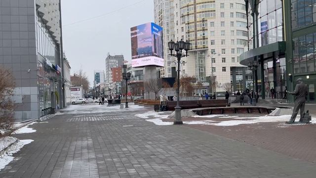Прогулка по улице Вайнера рядом с ТРЦ Гринвич до улицы смотреть онлайн