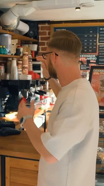 МИНИ КОФЕЙНЯ В КОНТЕЙНЕРЕ! Сколько стоит открыть кофе? смотреть онлайн