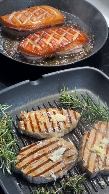 Утиная грудка и стейки на ужин😋 смотреть онлайн
