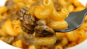 Макароны с куриными сердечками 😋
