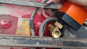 Установка на Камаз шарового крана с электроприводом в