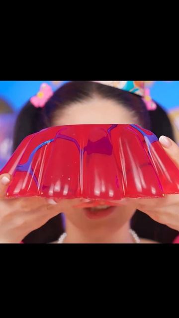 У бабушки есть банки для джема. смотреть онлайн