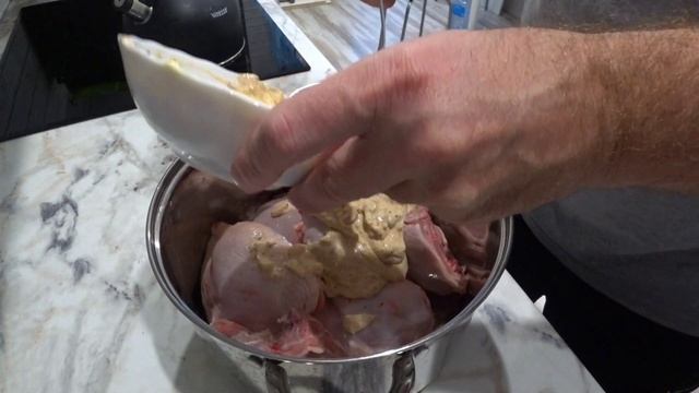 Самые вкусные куриные бёдра. смотреть онлайн