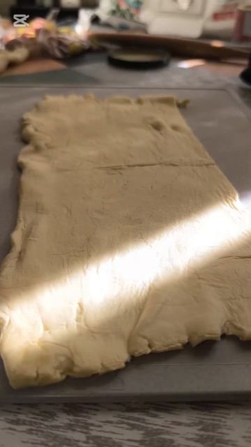 Рулет из слоёного теста- Рулет в аэрогриле #kitchen #рецеп? смотреть онлайн