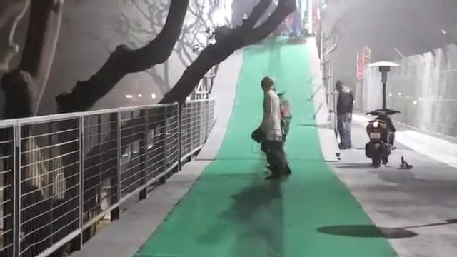 Безумный, красивый полёт... Robbie Maddison. Видео из интернета. смотреть онлайн