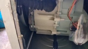 Заклинил фильтр стиралки Бош