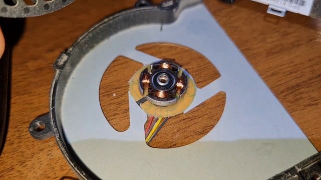 Как самому смазать кулер ноутбука? смотреть онлайн