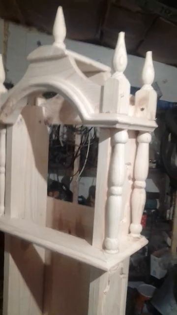 часы напольные.