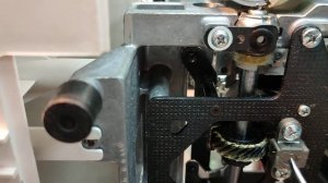 люфт челнока Janome 500