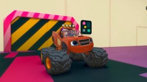 Вспыш и чудо-машинки | Приключение Вспыша с БЕЗУМНЫМИ ?