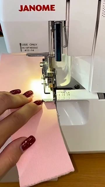 Как оверлочить угол в изделии? #shorts #short #шитьё #шить #ши? смотреть онлайн