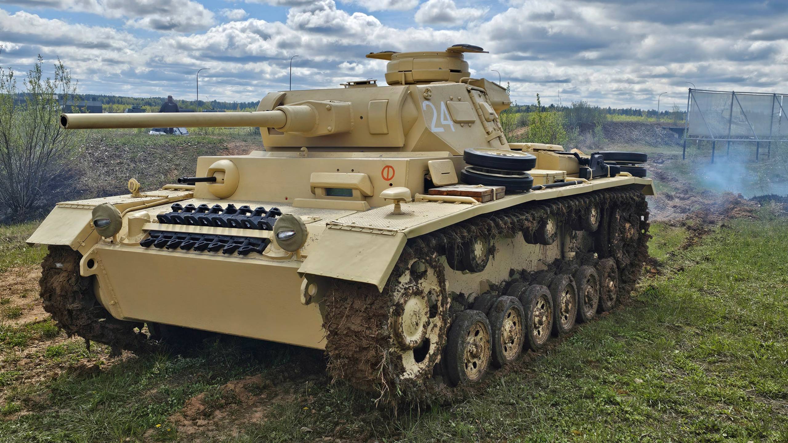 Немецкий танк Pz.Kpfw.III Ausf.J, парк "Патриот", 10 мая 2025 смотреть онлайн
