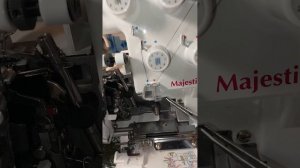Заправка нитей в оверлок Juki Majestic MO-55e