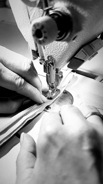 Промышленная швейная машинка. Замедленная съемка смотреть онлайн