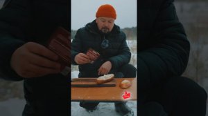 Рецепт батона с сыром на углях - идеальный ужин!  #survival #
