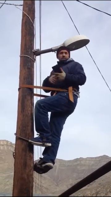 Замена лампочки на столбе смотреть онлайн