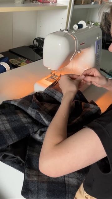 Как я пыталась переделать старую юбку😬