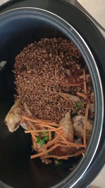 Қарақұмық дәмді пайдалы.Гречка с куриными крылышками смотреть онлайн