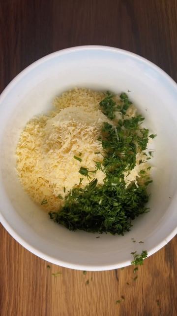 Куриные рулетики в беконе. #shorts смотреть онлайн