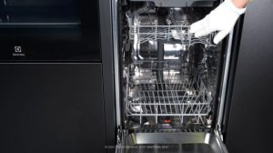Встраиваемая посудомоечная машина 45 см Electrolux EEA23200L