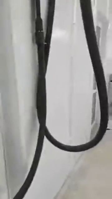 Пылесос самообслуживания “Wave-s” на моечном посту смотреть онлайн