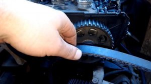 сползает ремень ГРМ автомобиль ВАЗ 2109 2110 2111 2112 2114 2115 калина приора гранта